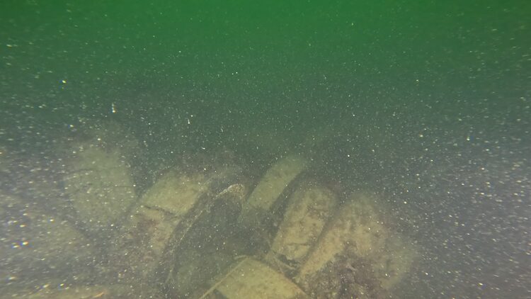 Tire reef, image 3